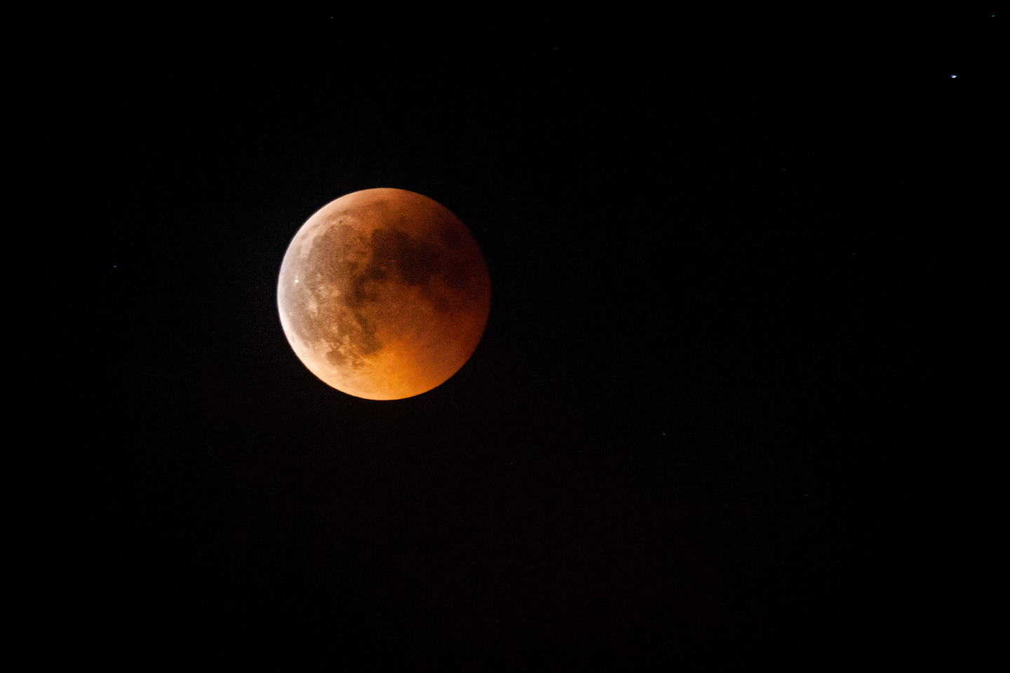 Total lunar eclipse Vienna 2011
