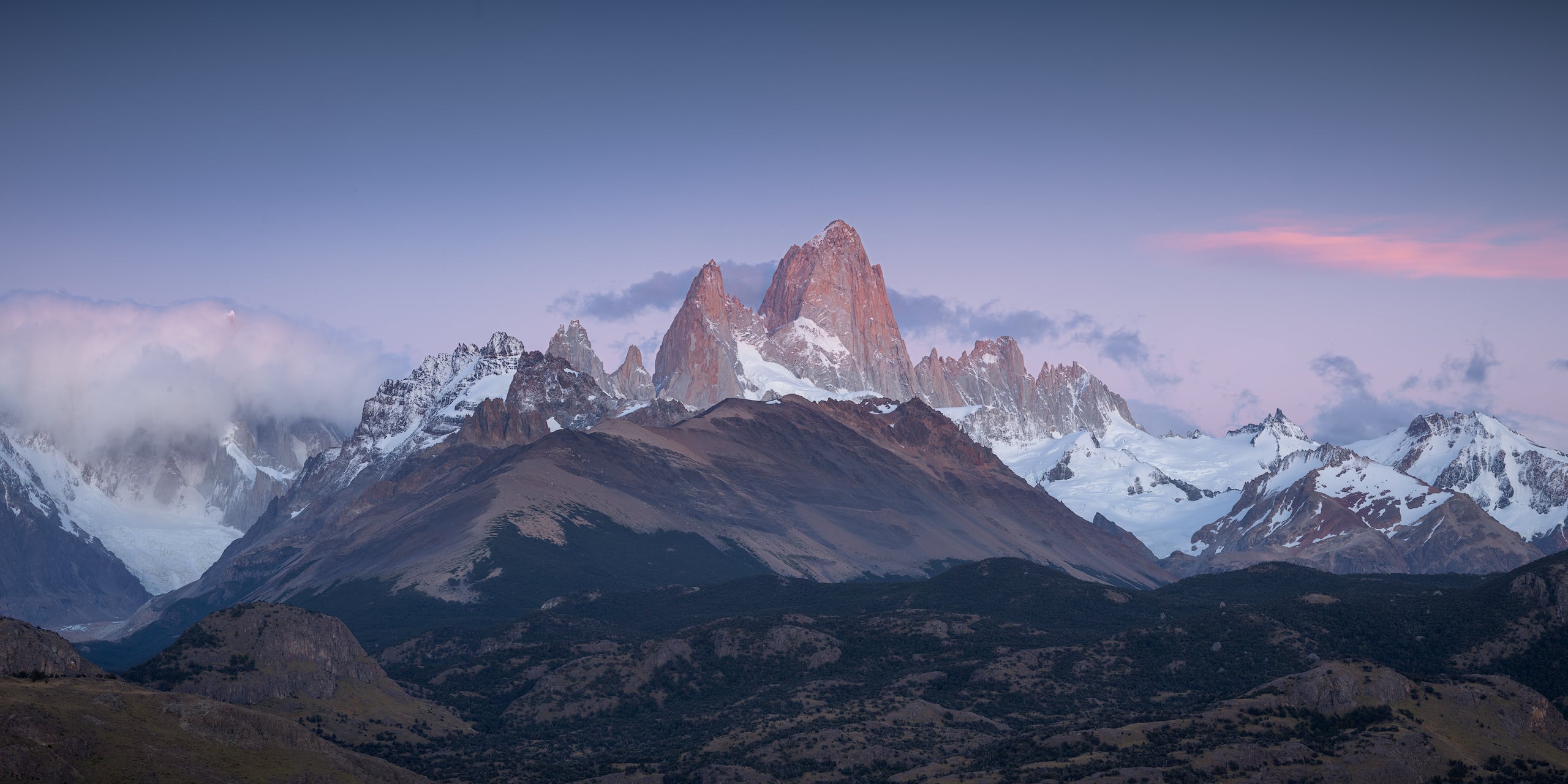 Mirador de los Cóndores — El Chaltén Sunrise Fitz Roy massif at dawn from Mirador de los Cóndores above El Chaltén, Patagonia